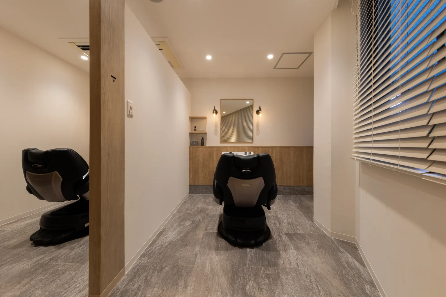 要町の10坪理容室内装デザイン写真