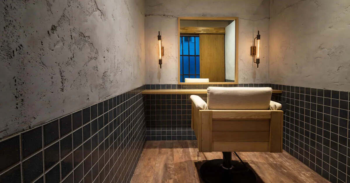 美容室の内装デザイン10坪の事例画像